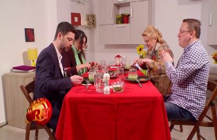 VIDEO / "Ne dai si ceva de mancare sau ne luam gogosi de la magazin?" Cu ce si-a servit Marius Vizante musafirii, la "Cireasa de pe tort"