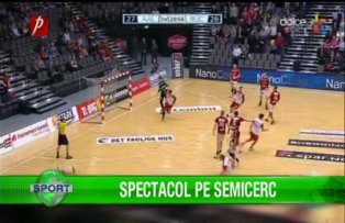 Spectacol pe semicerc