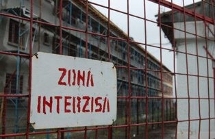 Un detinut, condamnat la 6 ani de inchisoare, a evadat din Penitenciarul Focsani
