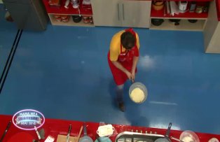VIDEO / Agitatie totala la "Mama mea gateste mai bine". Cum a intors Romeo clatitele