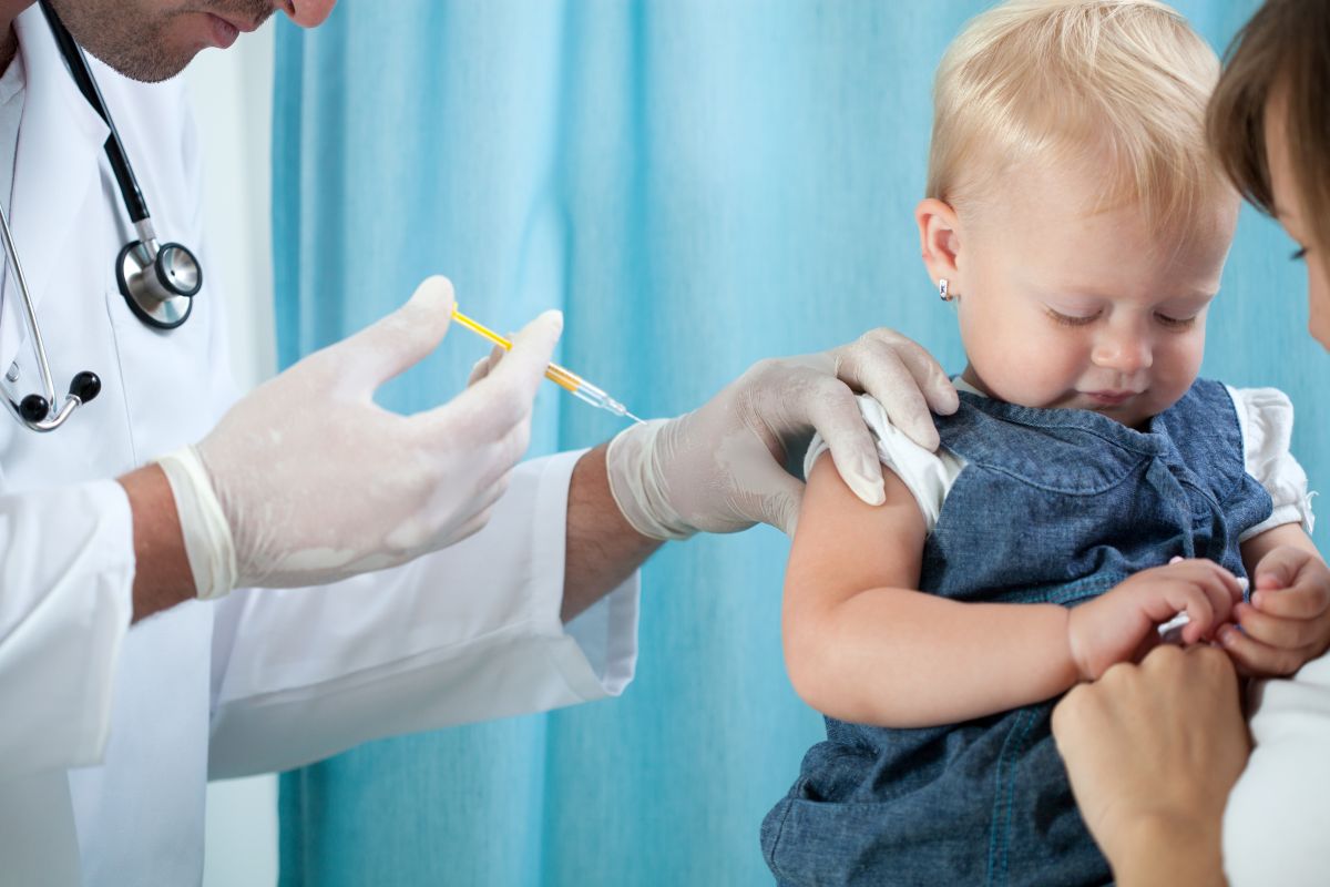 Vaccinurile de care chiar are nevoie copilul tau