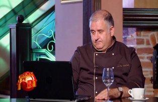 VIDEO / Horia Virlan, talentat si la cantat. Asculta cum glumeste in versuri la "Cireasa de pe tort"
