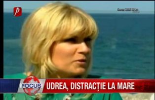 Elena Udrea distractie la mare