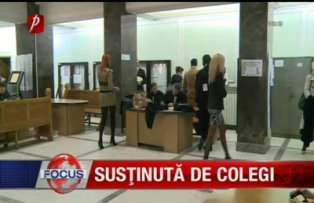 Sustinuta de colegi