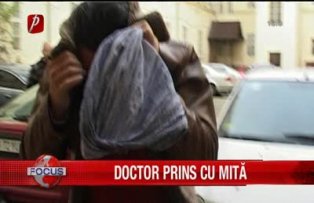Doctor prins cu mita