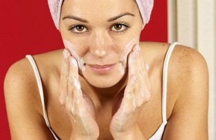 Cum prepari cel mai ieftin exfoliant cu bicarbonat de sodiu