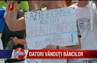 Datori vanduti bancilor