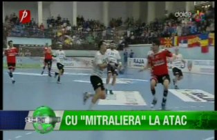 Cu "mitraliera" la atac