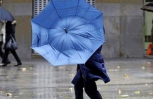 ANM avertizeaza! A fost emis cod portocaliu de ploi torentiale si vijelii