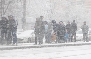 Iarna revine in forta: Viscol in orele urmatoare