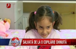 Salvata de la o copilarie chinuita