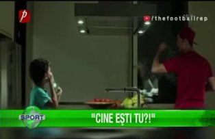 "Cine eşti tu?!"