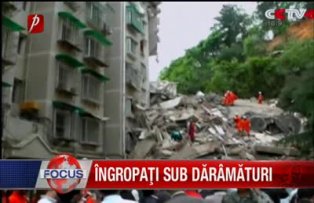 Ingropati sub daramaturi