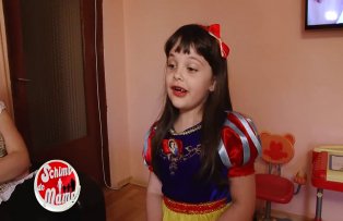 Cristina i-a "bagat in sedinta" pe tatal ei si pe mama de schimb. Le-a dat o veste care i-a surprins
