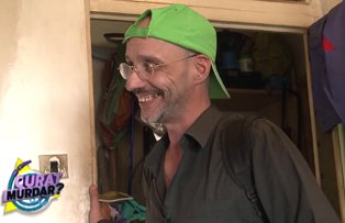 VIDEO / "Idolul femeilor fara adapost", la "Curat, murdar?". Cum justifica dezordinea din locuinta sa