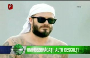 Unii dezbrăcaţi, alţii desculţi