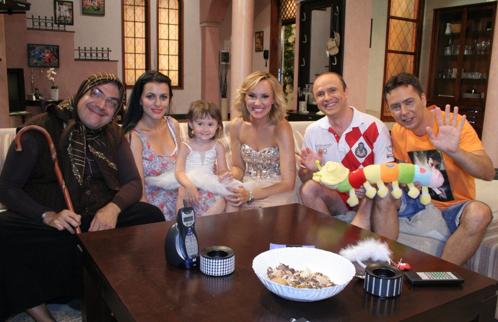 Pupăză de la “Trăsniţii”, “baby-sitter” pentru fetiţa Oanei Ioniţă