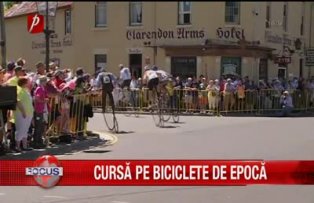 Cursa pe biciclete de epoca