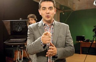 Imagini nemaivazute cu Vlad Ionescu. Cum arata prezentatorul in adolescenta, pe vremea cand avea plete