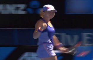 AUSTRALIAN OPEN. Simona Halep a invins-o pe Bethanie Mattek-Sands si s-a calificat in optimile de finala. Prima reactie a romancei dupa victorie