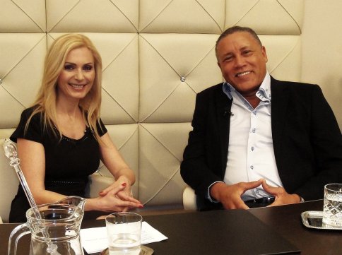 Sabrina canta la “Cunoaste, Viseaza, Iubeste”