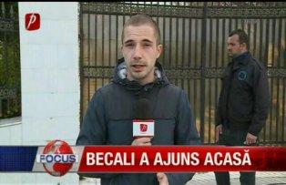 Becali a ajuns acasa