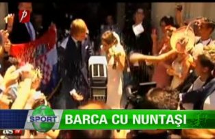 Barca cu nuntaşi