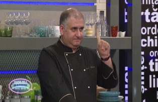 VIDEO / Ce mancare i-a placut mai mult maestrului Horia Virlan, la "Mama mea gateste mai bine"