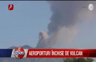 Aeroporturi inchise de vulcan