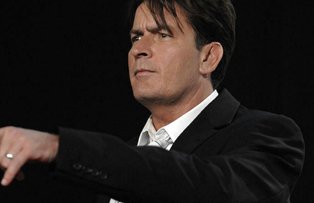 Charlie Sheen, adevarul despre boala de care sufera. Are sau nu cancer