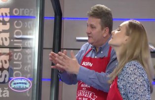 VIDEO / "Vinul o sa-l bea, de suparare ca pierd!". Ce-au facut Alexandra si tatal ei, pe ultima suta de metri