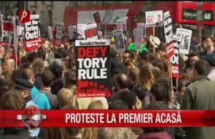 Proteste la premier acasa