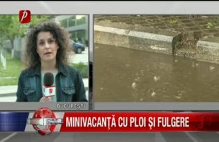 Minivacanta cu ploi si fulgere