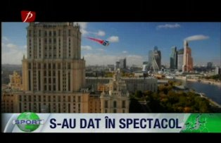 S-au dat în spectacol