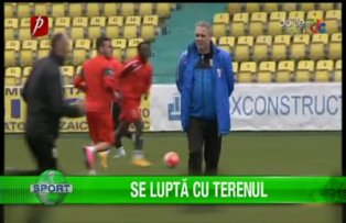 Se luptă cu terenul