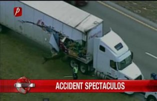 Accident spectaculos
