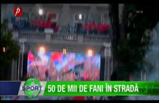 50 de mii de fani în stradă