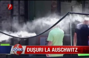 Duşuri pentru turistii de la Auschwitz