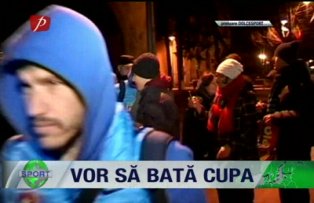 Vor să bată Cupa