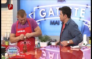 VIDEO / Morosanu i-a surprins pe toti. Cum a vopsit oua dupa o metoda traditionala
