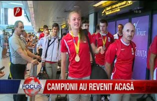 Campionii au revenit acasă