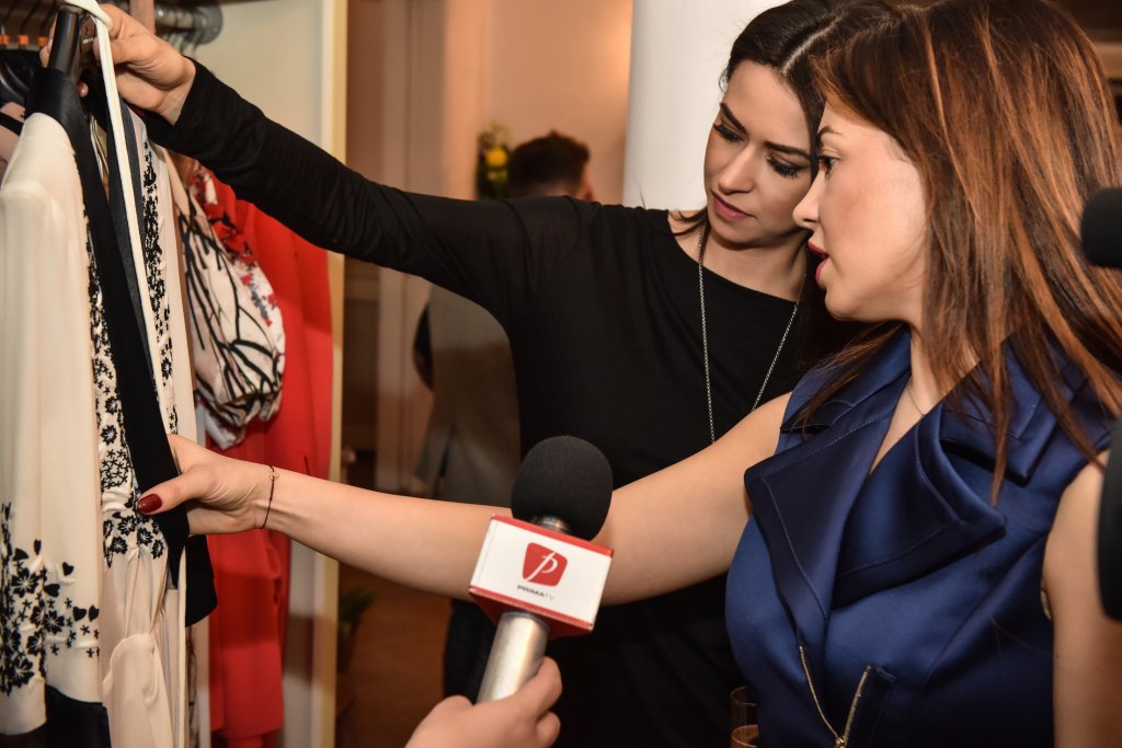 Vedetele isi aleg din timp tinutele pentru sarbatori