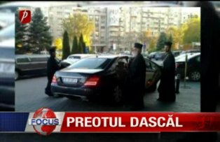 Preotul dascal