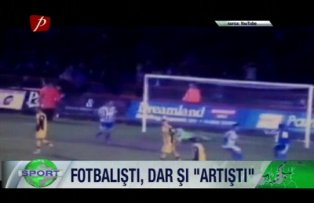 Fotbalişti, dar şi "artişti"