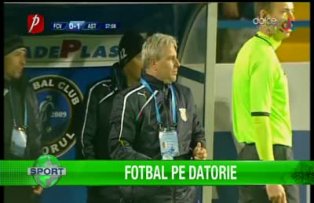 Fotbal pe datorie