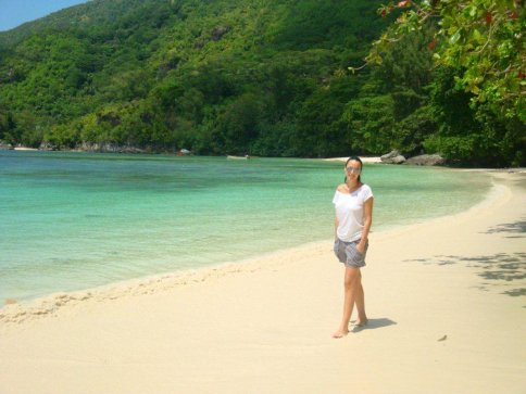 Andreea Raicu si-a incarcat bateriile in Seychelles