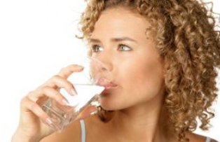 Iti este mereu sete? Iata de ce