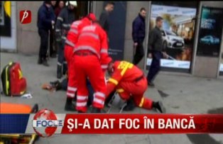 Si-a dat foc in banca