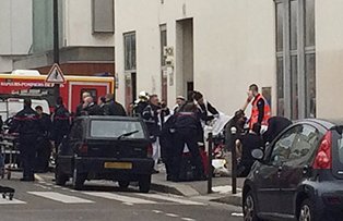 Nou atac terorist in Paris. O poliţistă a fost ucisă. Autorul incidentului a reuşit să fugă