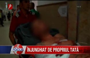 Injunghiat de propriul tata
